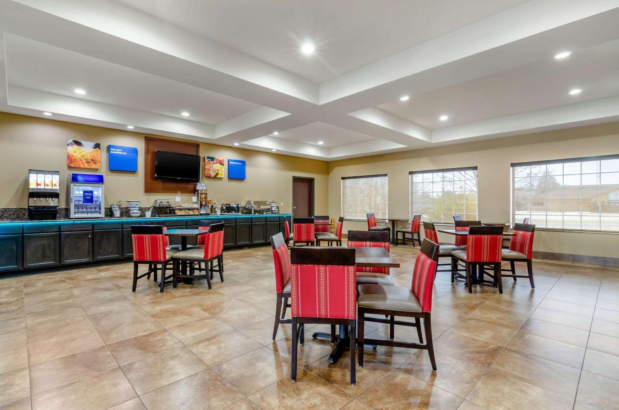 Comfort Inn & Suites Near Bethel College Newton Exteriör bild