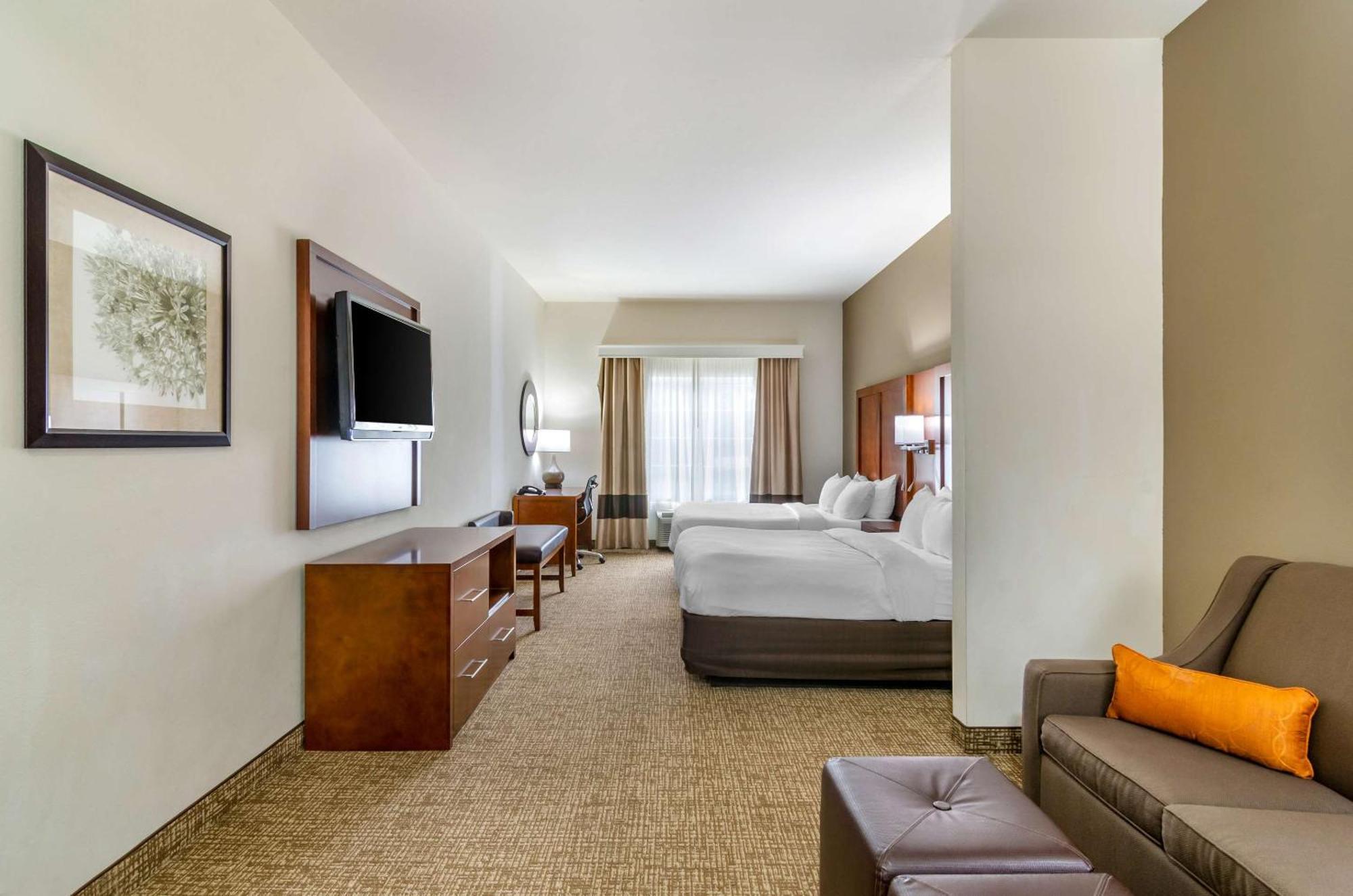 Comfort Inn & Suites Near Bethel College Newton Exteriör bild