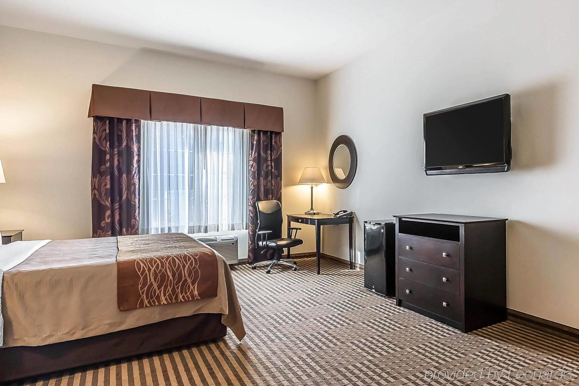 Comfort Inn & Suites Near Bethel College Newton Exteriör bild